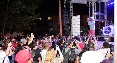 Do It for the 'Gram - Many in the crowd could not turn down this photo op. This was Mystikal’s first appearance at A3C and it was well worth it. (Photo: Prince Williams/FilmMagic)