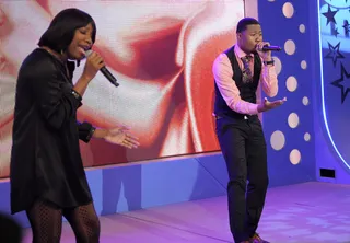 Let them sing. - Davone Ministry &amp; Harmony perform "Fly" at 106 &amp; Park, May 16, 2012. (Photo: John Ricard / BET)