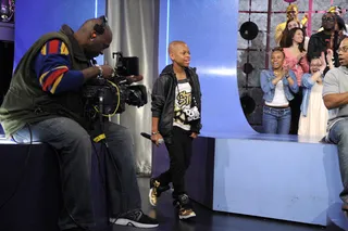 Lil niqo gets on stage - Lil Niqo takes the stage at 106 &amp; Park, May 16, 2012. (Photo: John Ricard / BET)
