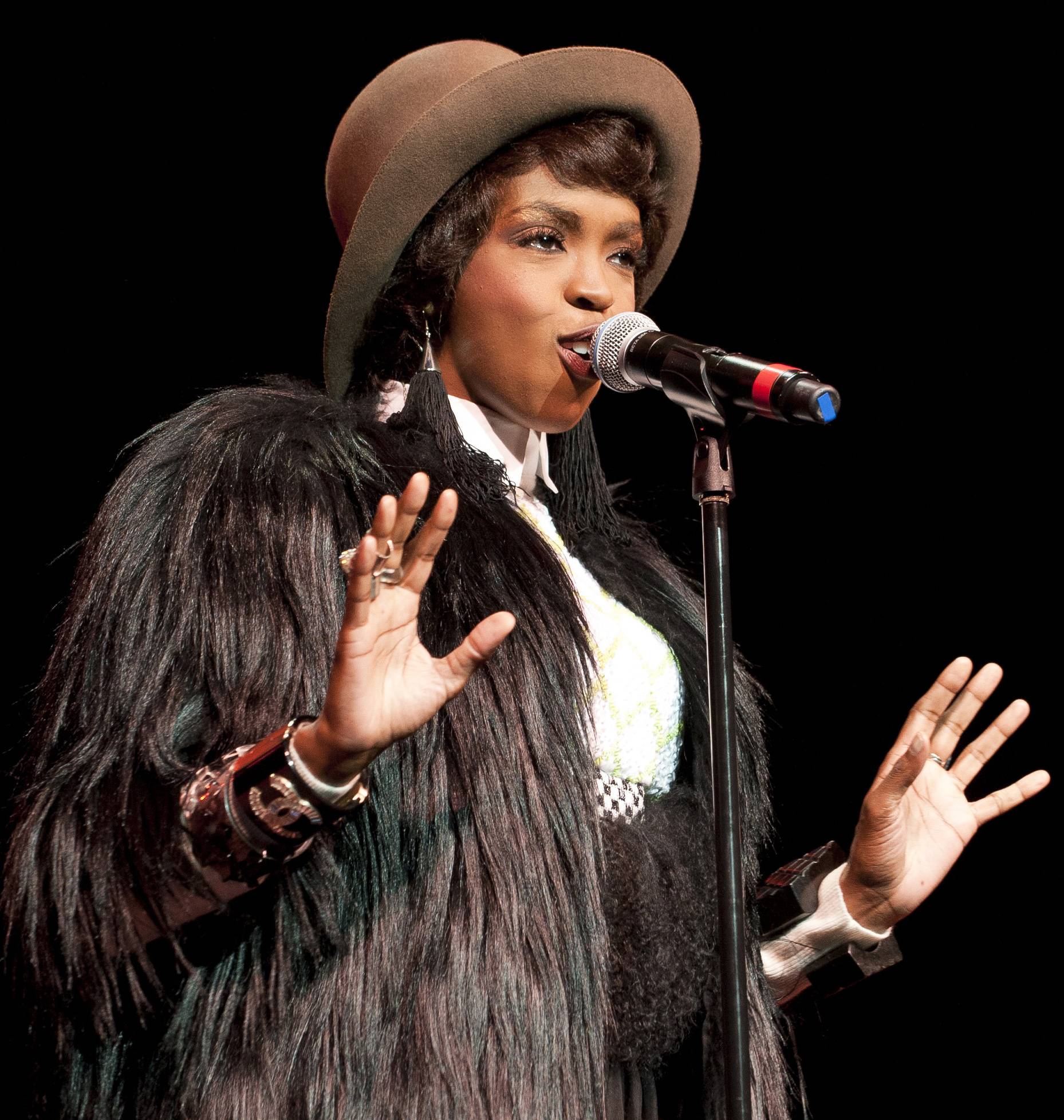 Lauryn Hill - Like - Image 3 From Stars Shine At The Apollo! - Photo 