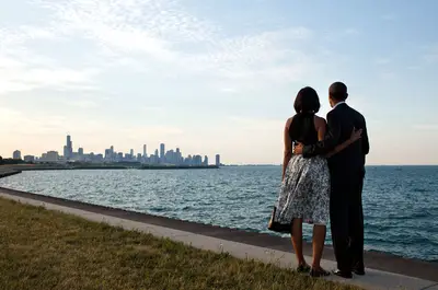 Chicago Love - The president and first lady stand at the edge of Lake Michigan to view the skyline of their home town.&nbsp;(Photo: Pete Souza/Official White House)