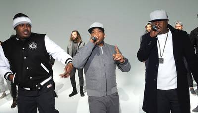 Back in the Game - The Lox, Sheek Louch, Styles P&nbsp;and Jadakiss perform on stage during the Grungy Gentleman presentation during Mercedes-Benz Fashion Week Fall 2015 at Pier 59 Studios in New York City.(Photo: Fernando Leon/Getty Images for Grungy Gentleman)