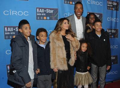 Scottie Pippen,&nbsp;Larsa Younan and Family - This weekend's All-Star celebration honors the game's current top ballers and pays homage to basketball legends, like Scottie Pippen, who arrives with his family.  (Photo: Brad Barket/Getty Images)