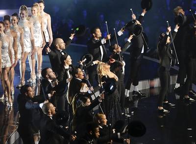 Powerhouse - Before the NBA All-Star game began,&nbsp;Christina Aguilera&nbsp;kicked off the show with a stellar&nbsp;performance for the packed crowd.(Photo: AP Photo/Frank Franklin II)