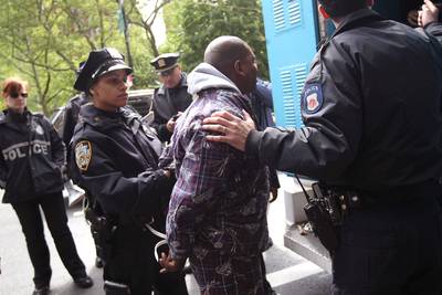 /content/dam/betcom/images/2013/01/National-01-01-01-15/010913-national-new-york-city-police-stop-frisk-arrest.jpg