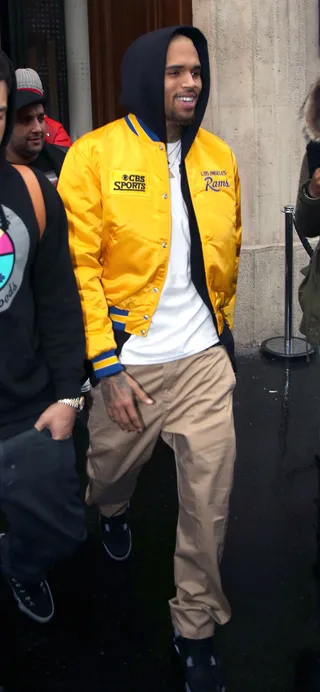Rumors - Chris Brown is spotted leaving his hotel in Paris with his entourage.&nbsp; (Photo: FameFlynet)