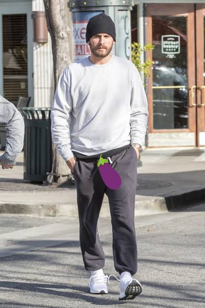 Scott Disick - Scott Disick had heads turning while he rocked sweatpants that showed him freeballing while out and about on Calabasas, California.&nbsp;(Photo: IXOLA/AKM-GSI)