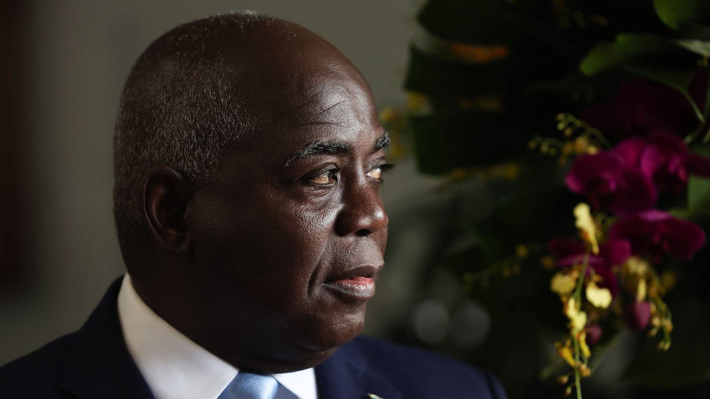 Bahamas Prime Minister Prompts Referendum To Remove Britain's King