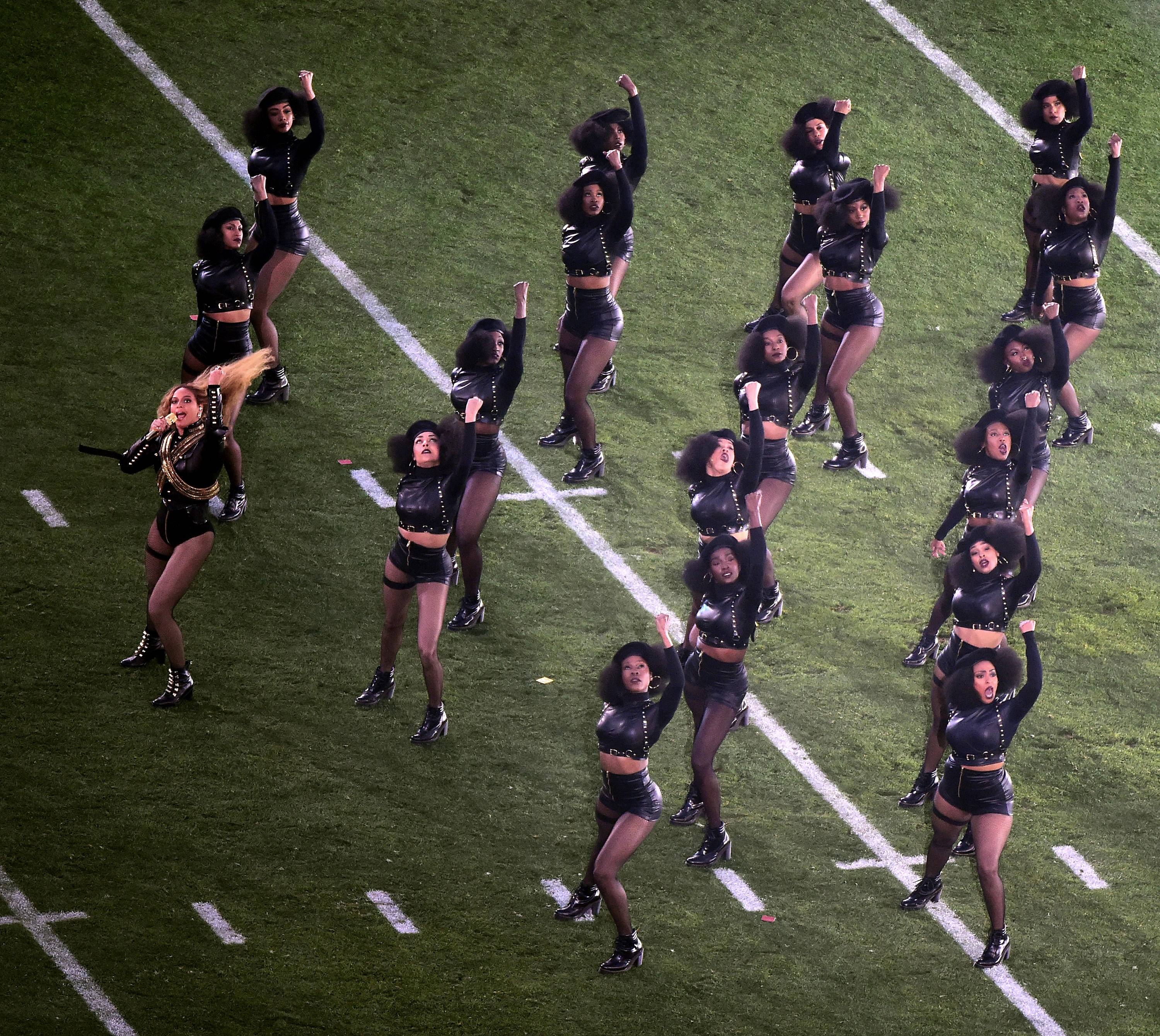 Beyonce's Super Bowl performance: Why was it so significant? - BBC News