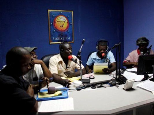 Haitian Radio - Haitian - Image 14 from World Lens: Haitian Aid and ...