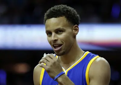 15 Stephen Curry Quotes to Help You Reach New Heights
