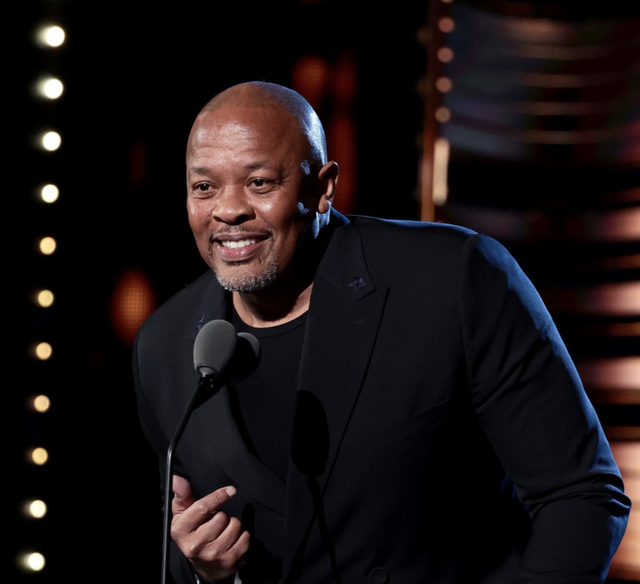 Dr. Dre Celebrates Finalizing Divorce With Giant 'Divorced AF' Balloons