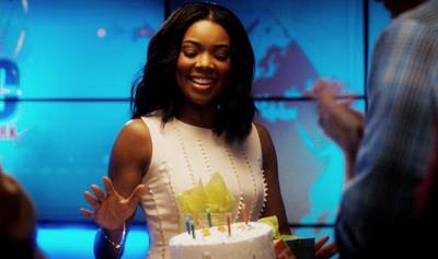 Mary Jane Blows Out the Candles - Mary Jane's friends are there to support her as she turns 39! &nbsp;(Photo: BET)