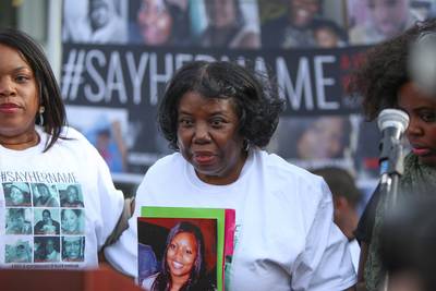 R.I.P., Miriam Carey - Miriam Carey's mother tells her story in Union Square in New York City. Her daughter was killed by police in Washington, D.C., in 2013. (Photo: Andy Katz/Demotix/Corbis)