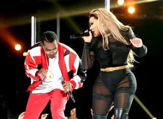 No Time  - Diddy and Lil' Kim diddy bop their way into everyone's hearts. (Photo: Christopher Polk/BET/Getty Images for BET)