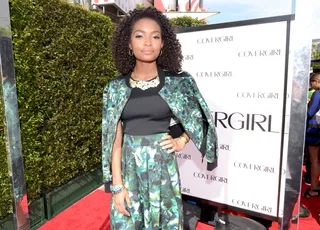 Yara Shahidi&nbsp; - The young actress is killing it in this natural look with a summery, golden highlight. &nbsp;(Photo: Jason Kempin/BET/Getty Images for BET)