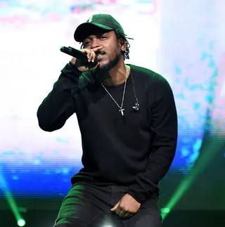 CROWD PARTICIPATION - Thousands of fans spit along to Kendrick Lamar's every word during hip hop night. (Photo: Earl Gibson/BET/Getty Images for BET)