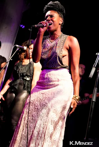 Sing It Loud and Proud - Lolah Brown uses her powerful vocals as she performs to the NYC crowd.(Photo: K. Mendez / BET)