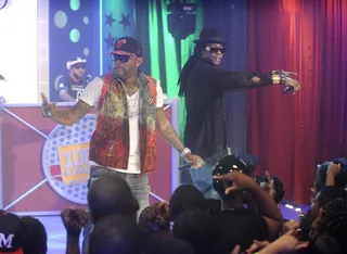 Jacket Swagggg - 2 Chainz and Cap-One perform at 106 &amp; Park, August 13, 2012. (Photo: John Ricard / BET)