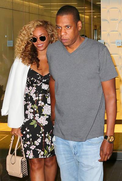 Work Together, Play Together, Stay Together - Beyoncé and Jay Z depart their Midtown Manhattan office in NYC.(Photo: XactpiX/Splash News)