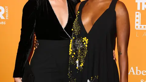 BEVERLY HILLS, CALIFORNIA - NOVEMBER 17: Samira Wiley and Lauren Morelli arrive to the 2019 TrevorLive Los Angeles Gala held at The Beverly Hilton Hotel on November 17, 2019 in Beverly Hills, California. (Photo by Michael Tran/FilmMagic, )
