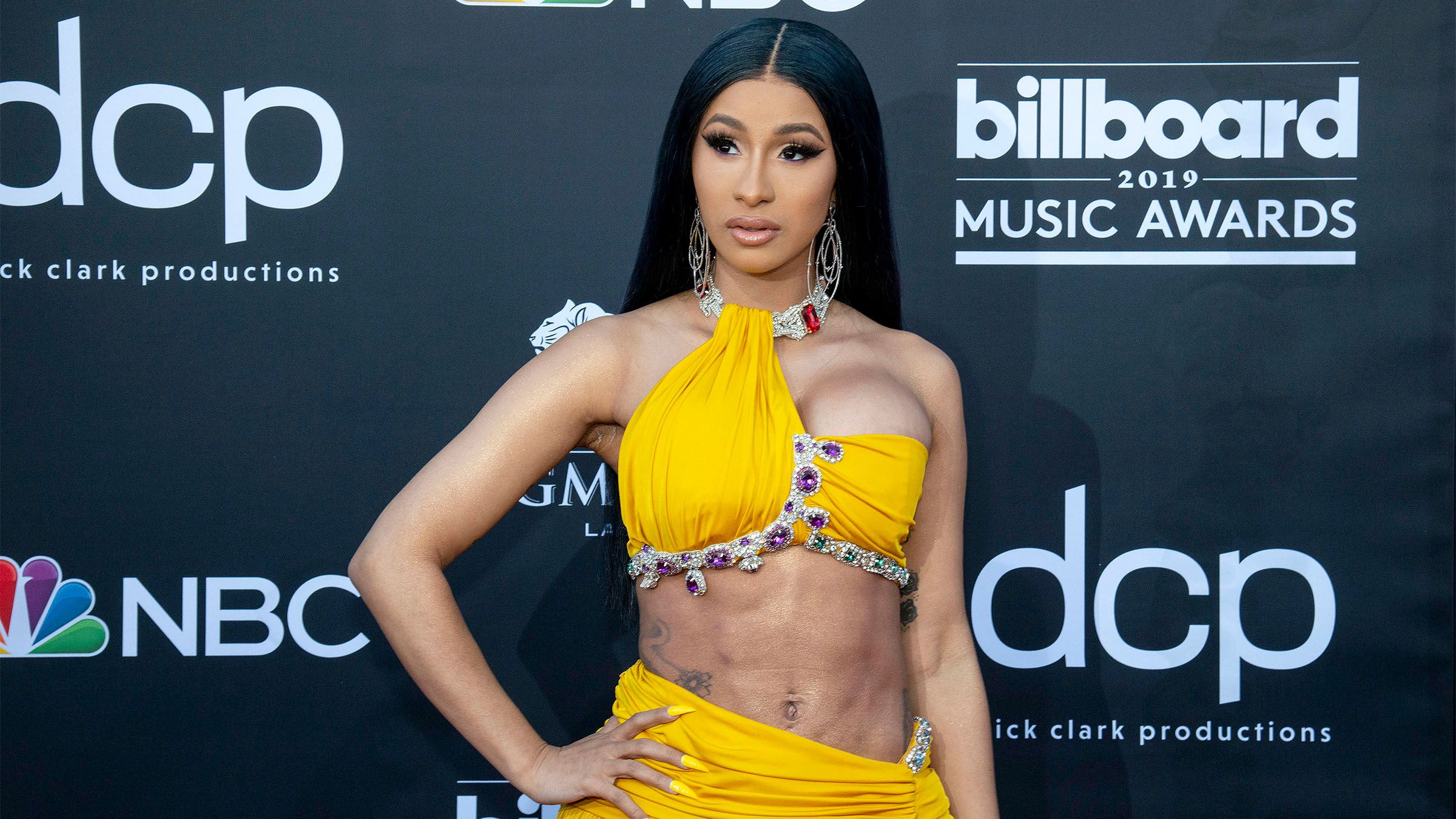 Cardi B Gets Painful Tongue Piercing On Instagram Live - Vimarsana News