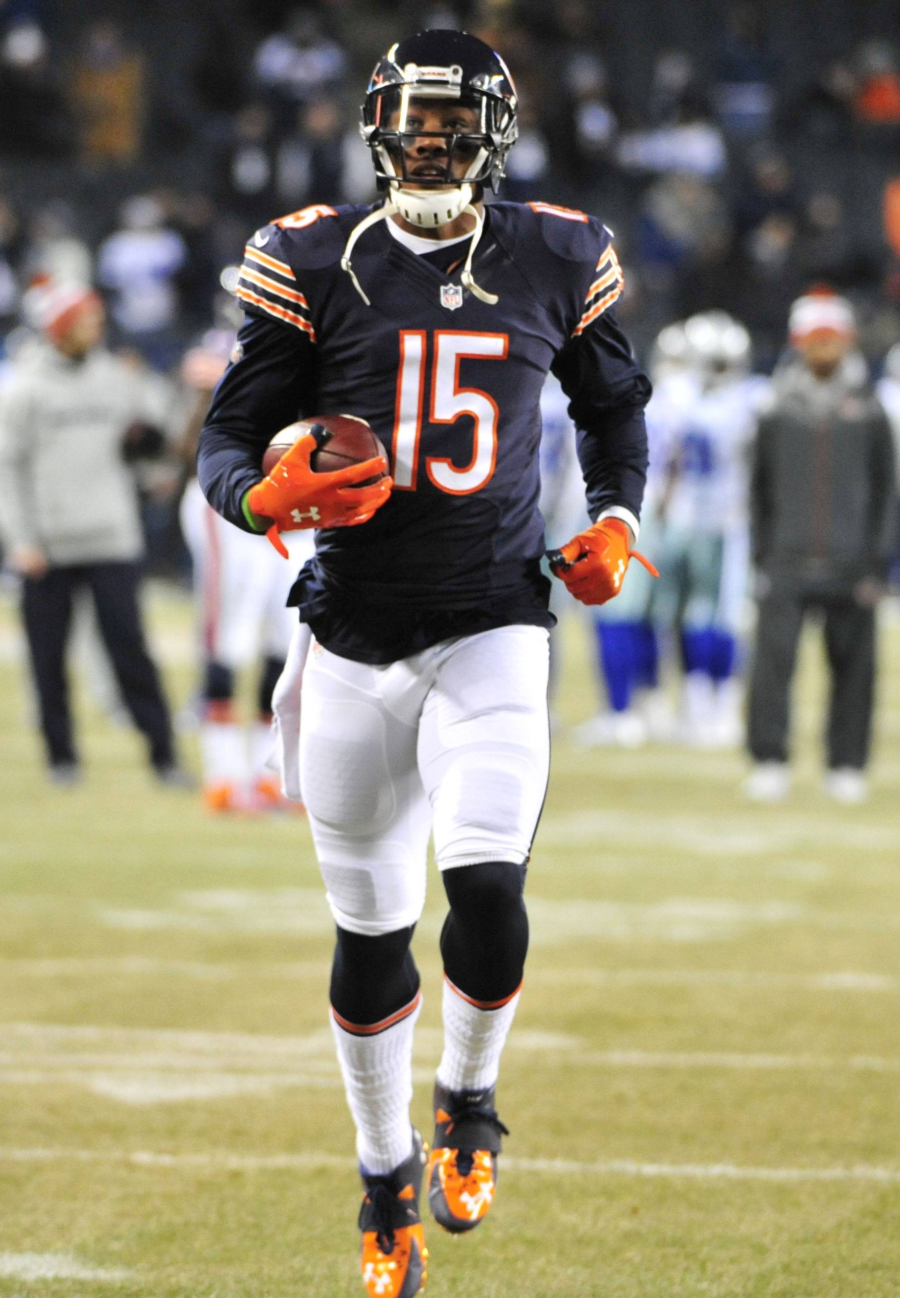 Jets to aquire Brandon Marshall from Bears; Marshawn Lynch to