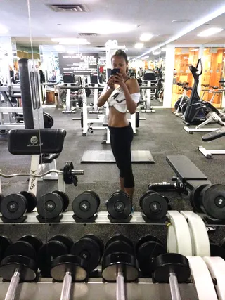 Zoe Saldana&nbsp;@zoesaldana - "Almost there! It's been difficult but so rewarding. I feel strong. All it takes is determination! Mommies we can all do it, damn it!!!"  The hot mama shows off her hard earned abs. Can you believe she’s only eight months postpartum? We adore her confidence and admire her hard work!  (Photo: Zoe Saldana via Facebook)