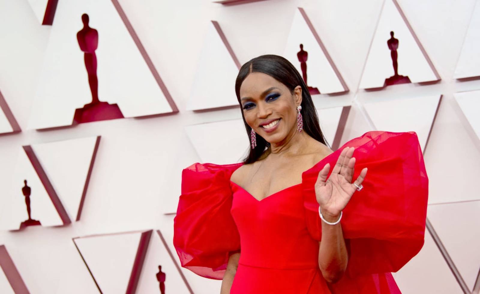 BET Awards 2022 You'll Want to Rewatch Angela Bassett In These 5