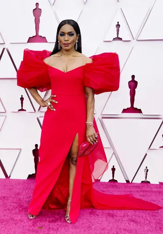 Angela Bassett catches our eyes in an Alberta Ferretti gown. - (Photo by Chris Pizzello-Pool/Getty Images)