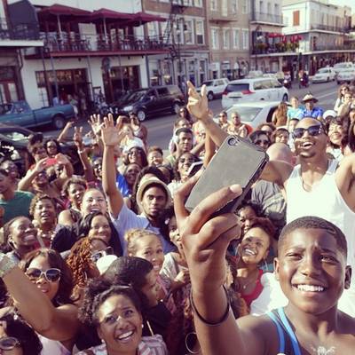 Trey Songz, @treysongz - Trey Songz's selfie game is strong, but he took a minute while in New Orleans over the weekend to pose for an &quot;usie&quot; with fans down in the French Quarter.&nbsp;  (Photo: Trey Songz via Instagram)