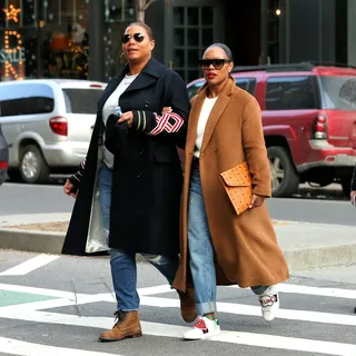 Queen Latifah and Eboni Nichols - The Girls Trip actress walks arm-in-arm with longtime girlfriend&nbsp;Eboni Nichols&nbsp;as they shop in Nolita and Soho in New York City.(Photo: Christopher Peterson/Splash News)