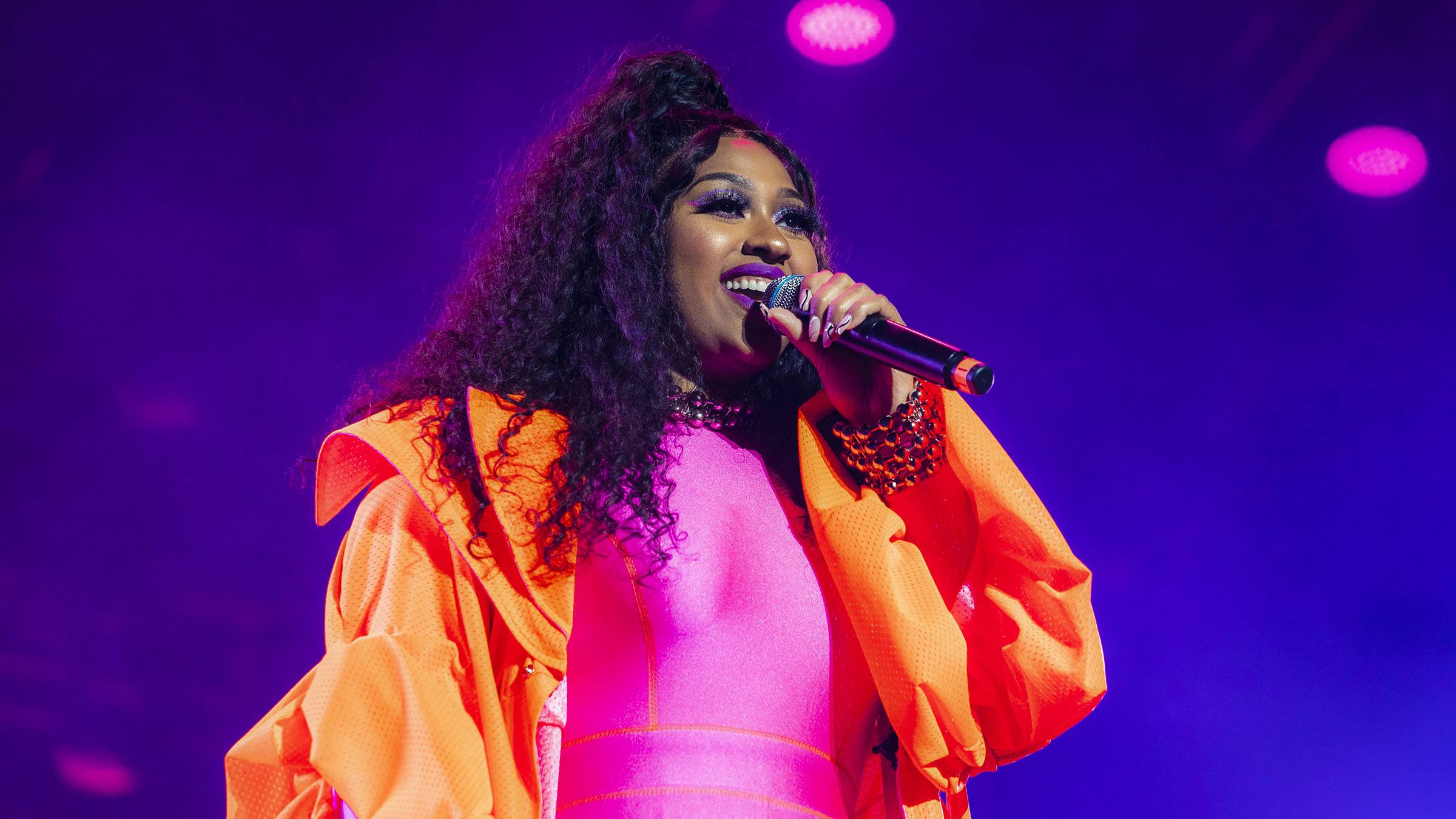 Jazmine Sullivan Talks Her Five-Year Relationship, Her Prayer For Love ...