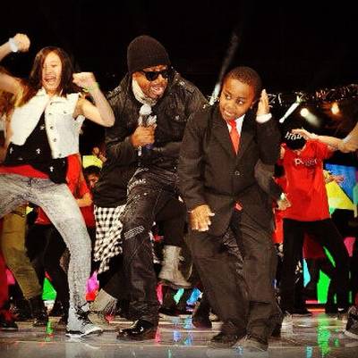 MC Hammer @mchammer - It's over for &quot;Hammer Time,&quot; now it's all about the &quot;Harlem Shake!&quot; MC Hammer breaks down some moves to the cult song with the famed &quot;Kid President.&quot; (Photo: Instagram via MC Hammer)