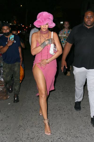 Stopping Traffic In NYC - Rihanna&nbsp;was recently spotted heading into a New York City restaurant for a dinner date with rapper&nbsp;A$AP Rocky.&nbsp;In the photos captured by paparazzi before making her entrance into Barcade, the Fenty Beauty trendsetter dropped jaws with her sultry and sleek slip dress that featured a thigh-high side slit.&nbsp;With skin that smooth, there’s no question in our mind that Rih uses her&nbsp;Butta Drop Whipped Oil Body Cream&nbsp;($39) often!&nbsp;(Photo: T.JACKSON / BACKGRID) (Photo: T.JACKSON / BACKGRID)