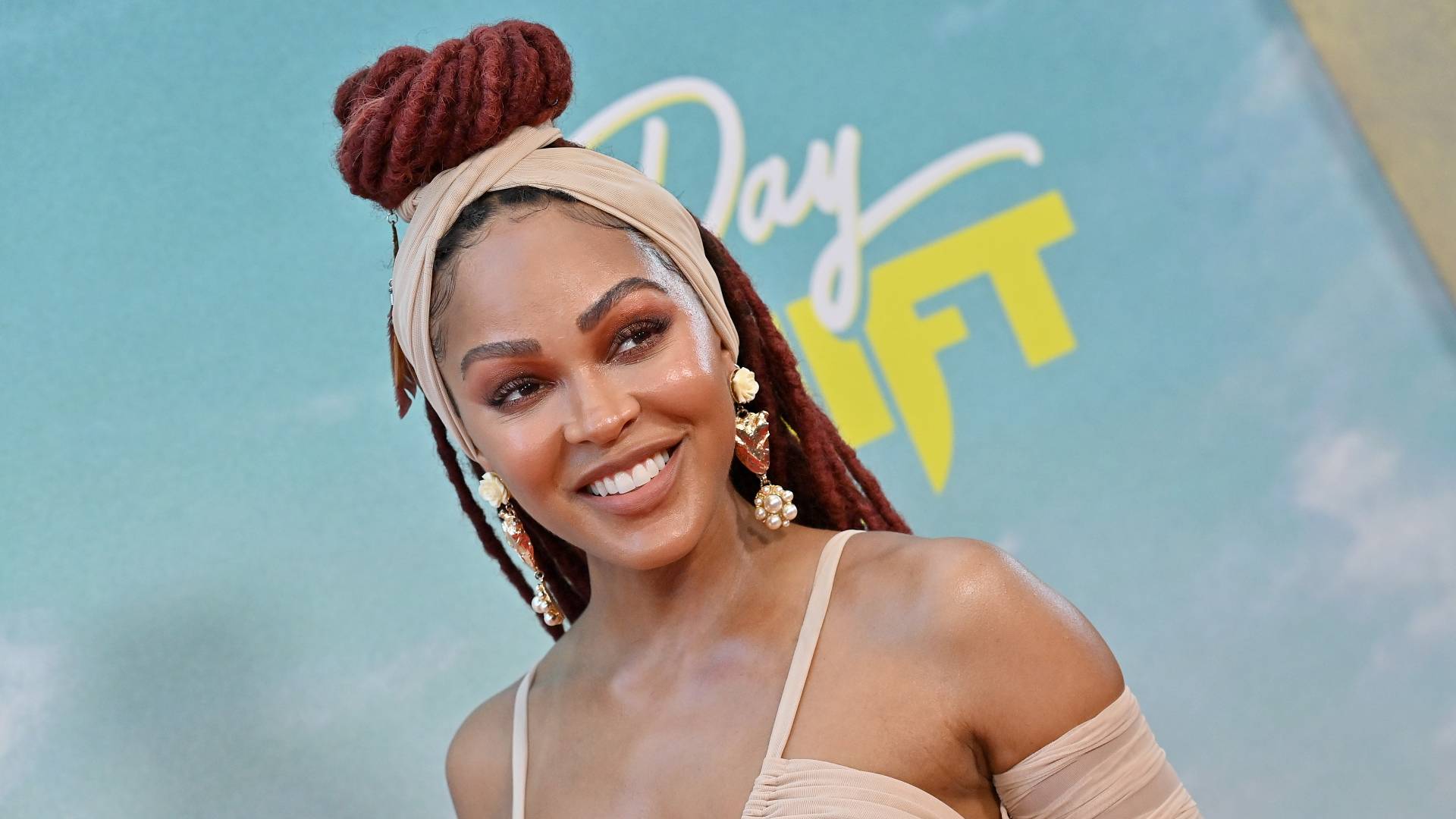 Meagan Good never ceases - Image 1 from Issa Lewk!: Meagan Good Wows Fans  With A Sleek Bob And Bold Red Lip | BET