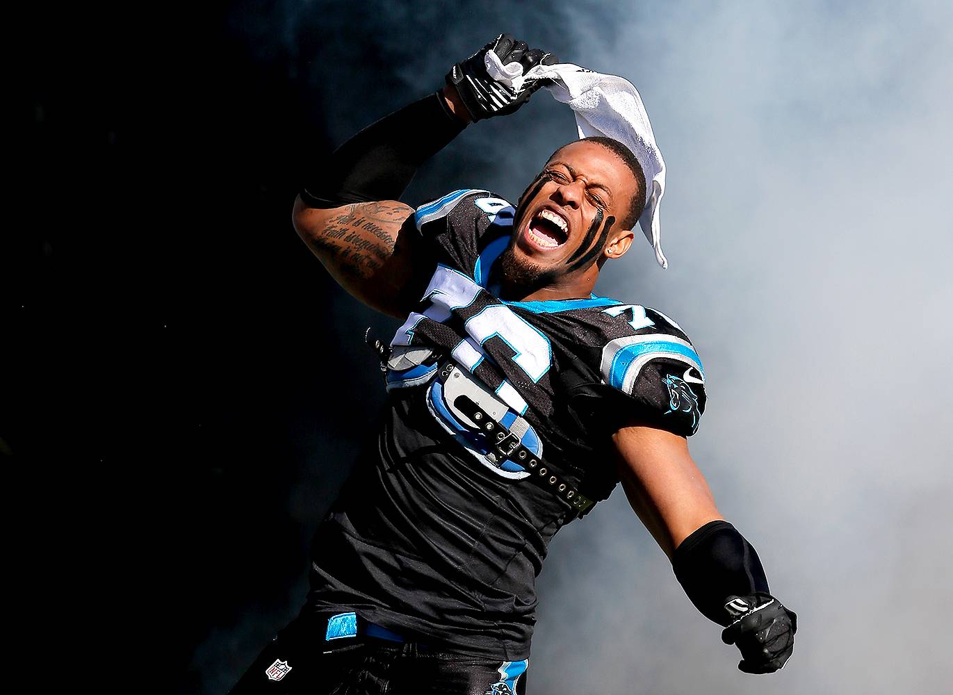 Carolina Panthers, Greg Hardy assault, guns