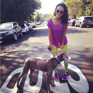 Denise Vasi @denisevasi - The Single Ladies star sports a colorful workout ensemble to brighten up her morning walk with her pup.  (Photo: Instagram via Denise Vasi)