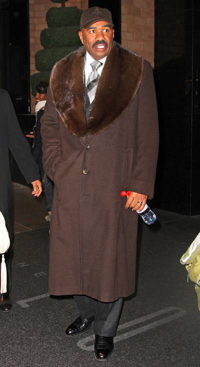 Baby, It's Cold Outside - Steve Harvey is spotted trying to stay warm in New York City.&nbsp; (Photo: Said Elatab /Splash News)