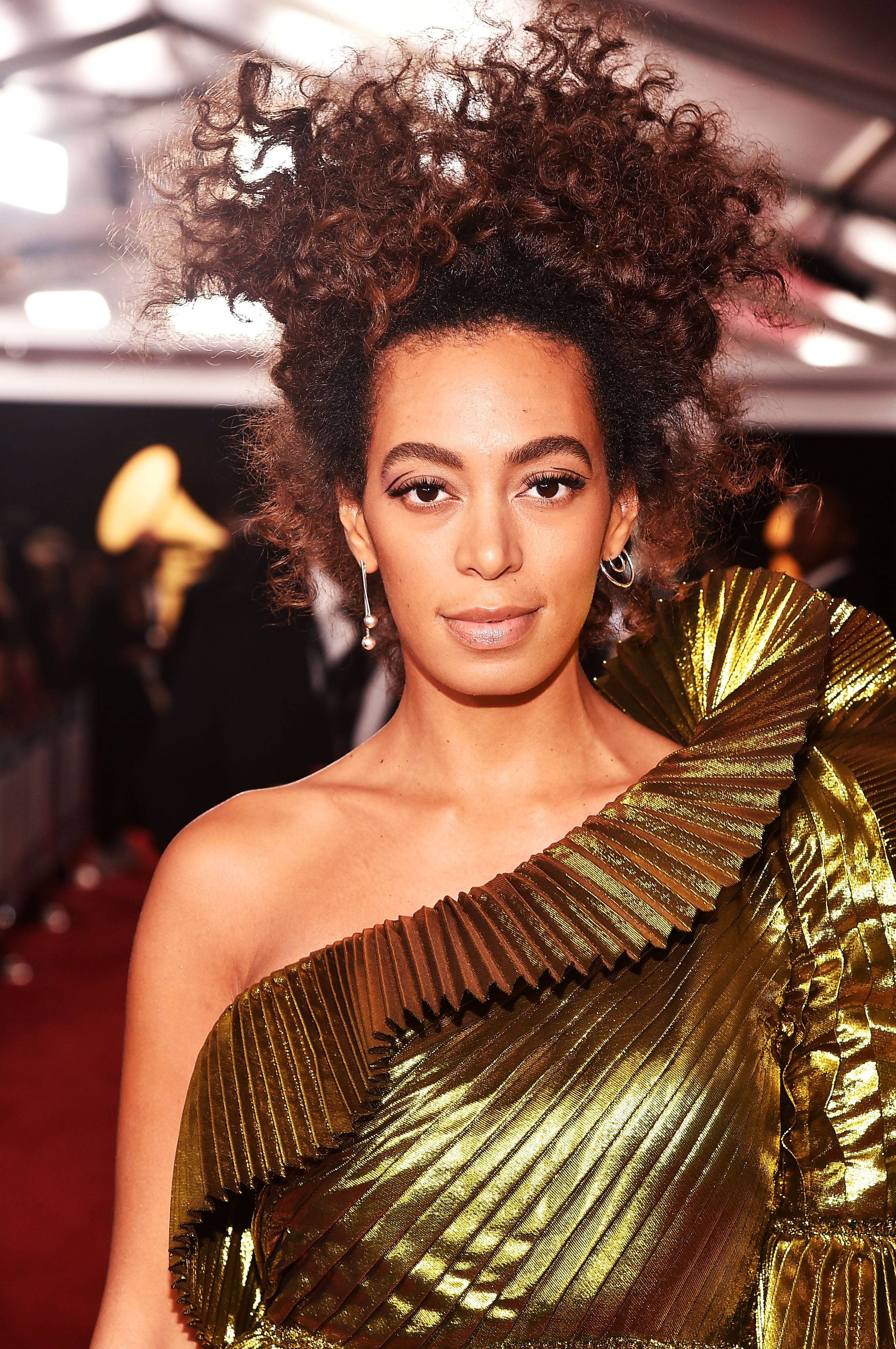 Here's Exactly What Solange Does To Her Eyebrows | News | BET