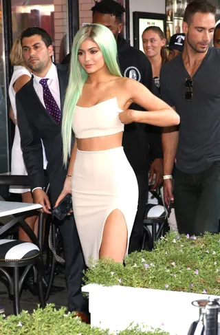 Baby Blue&nbsp; - Kylie Jenner arrives to the grand opening of Sugar Factory American Brasserie rocking cotton candy blue hair in NYC.(Photo: AO Images, PacificCoastNews)
