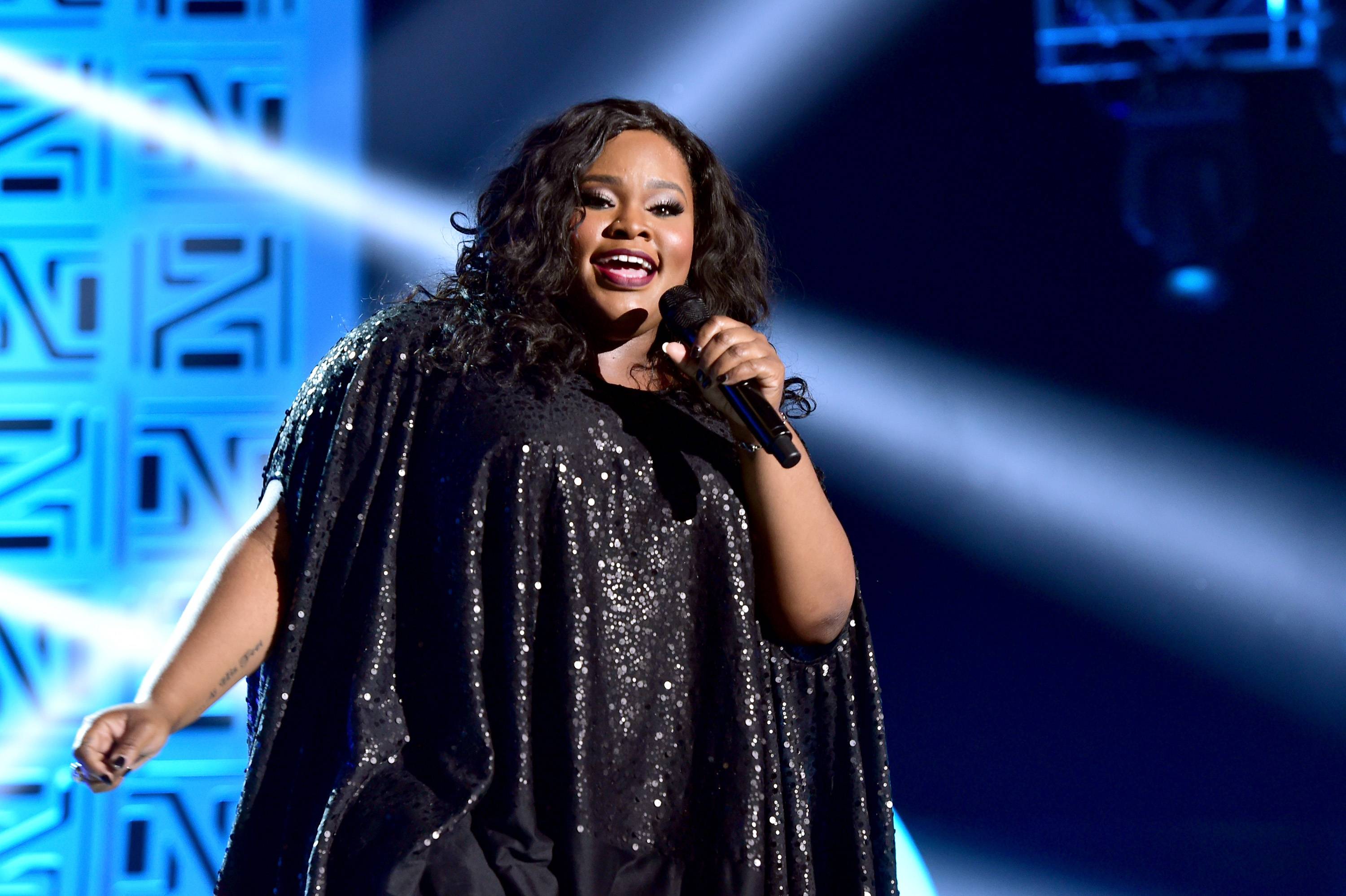 Living In GRACE - - Image 3 from The Tasha Cobbs Era | BET