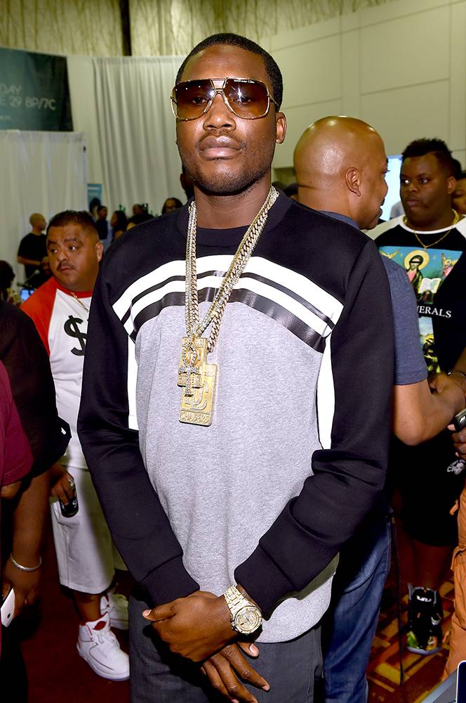 Meek Mill Offers To Help Victims Of A Fatal Philly House Fire - The Source