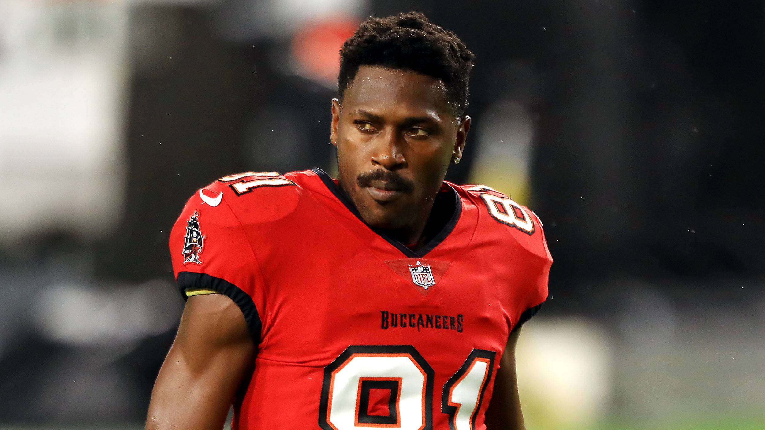 Bucs WR Antonio Brown talks his past before Super Bowl