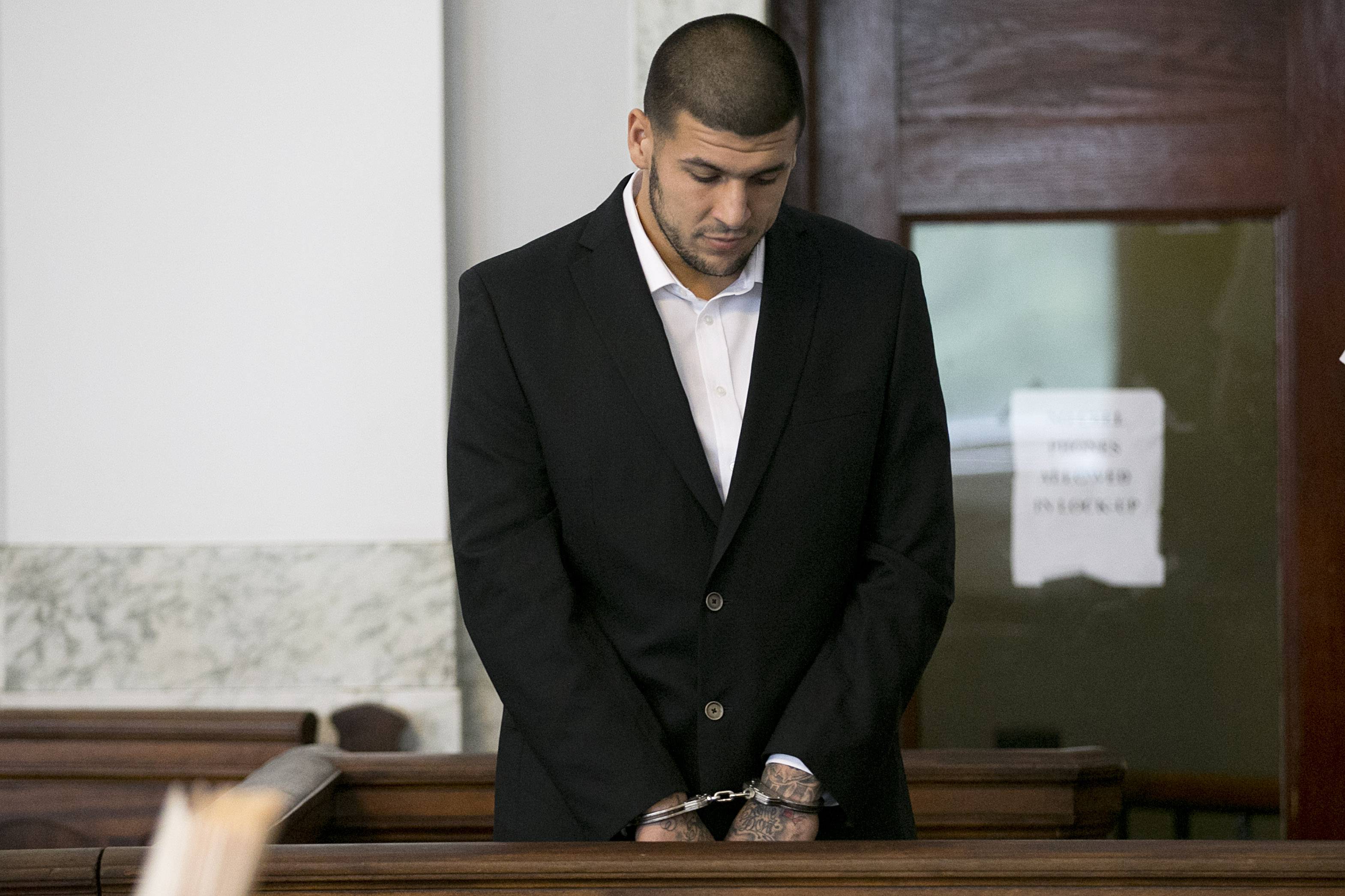 Patriots don't need to act on Aaron Hernandez yet - The Boston Globe