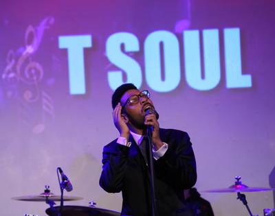 So Soulful - Buzzworthy soul crooner T Soul made his BET Music Matters debut at the December Showcase, hitting the stage with his tune &quot;Best of Me.&quot;  (Photo: Bennett Raglin/BET/Getty Images for BET)