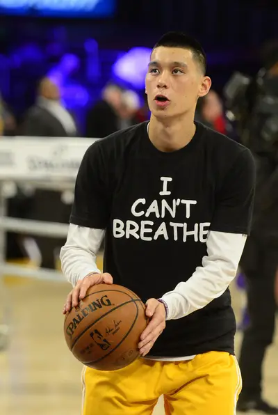 Jeremy Lin - Kobe Bryant wasn't alone Tuesday night in making the &quot;I Can't Breathe&quot; statement. His Los Angeles Lakers teammates all wore the statement-carrying T-shirt, including fellow guard Jeremy Lin.(Photo: EPA/MICHAEL NELSON/LANDOV)