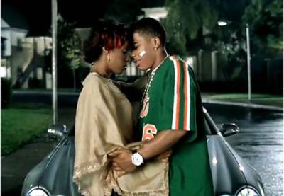 Dilemma - What a 'dilemma' for Kelly Rowland right? Having the cut up Nelly all over in the video.(Photo: Universal Motown Records)