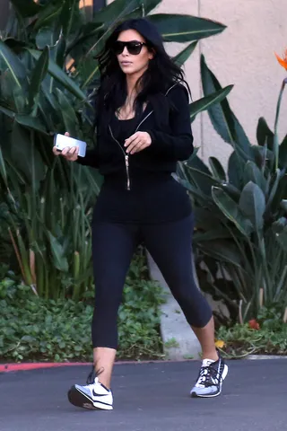 On The Move - Kim Kardashian heads to the gym with her sister&nbsp;Khloe&nbsp;after leaving her office in Woodland Hills. (Photo: Juan Sharma/Bruja, &nbsp;PacificCoastNews)