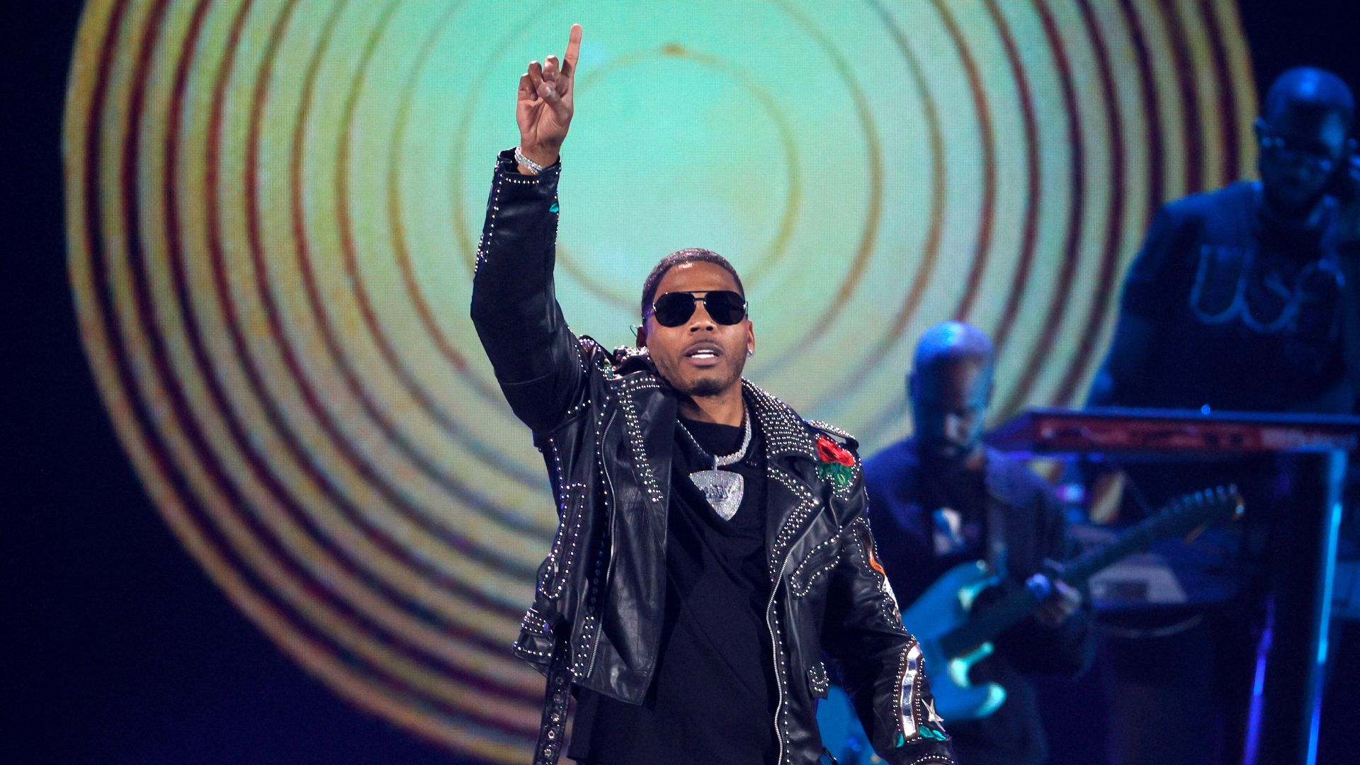 Nelly Is Still Hot in Herre After All These Years - BET Hip Hop Awards ...